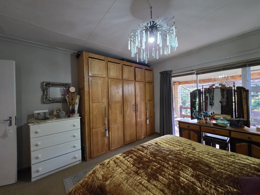 3 Bedroom Property for Sale in Wavecrest Eastern Cape